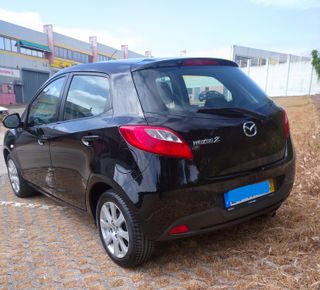Mazda 2 2010