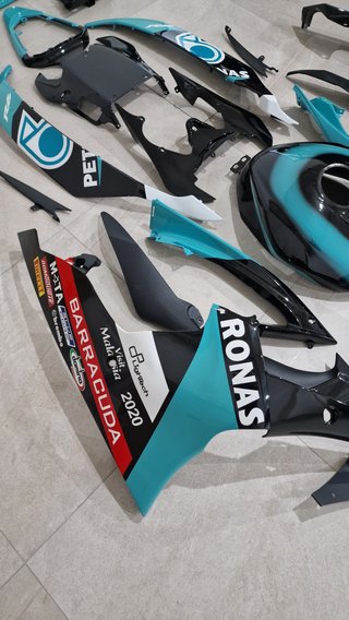 YAMAHA R6R 2008/2016 CARENADO PETRONAS