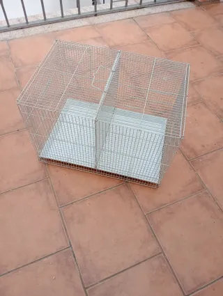 Jaula de cría para pájaros