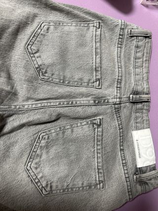 Pantalón vaquero Stradivarius gris mujer talla 34