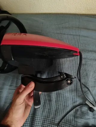 Volante Ferrari Thrustmaster PS2 per Playstation 2