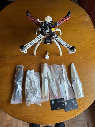 Drone DJI F450 + Emisora Spektrum DX9