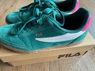 Zapatillas Fila Verde y Rosa Talla 41