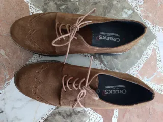 Zapatos Creeks mujer marrones