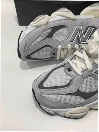 New Balance 9060 Gris Talla 39.5