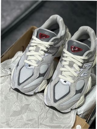 New Balance 9060 Gris Talla 39
