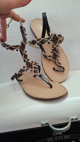 Sandali donna neri con strass n.37