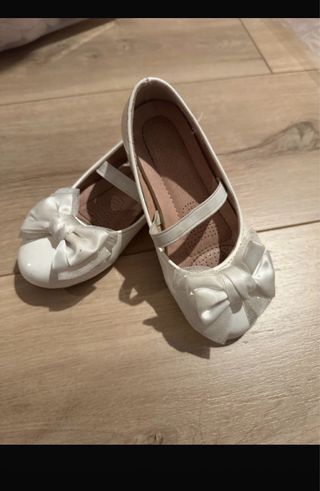 Sapatos de cerimónia brancos tamanho 27