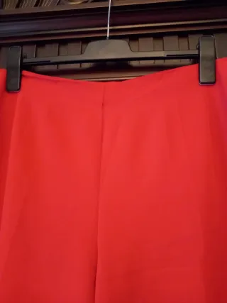 Pantalón ancho rojo