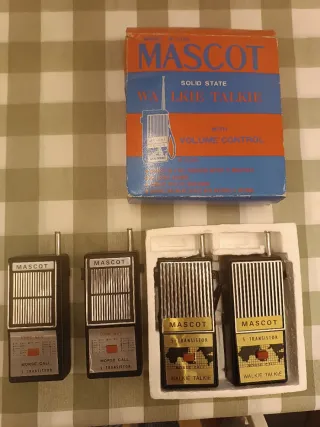 4 Walkie Talkies Mascot Modelo W-2105