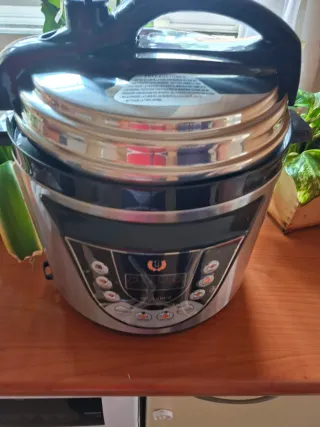 Olla programable nueva
