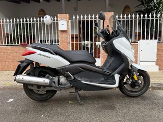 Yamaha XMAX 125 – 2014 – Buen estado