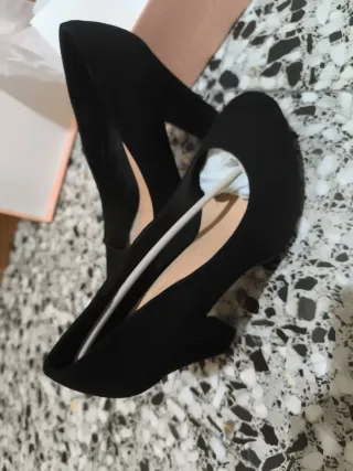 Zapatos de tacón negros