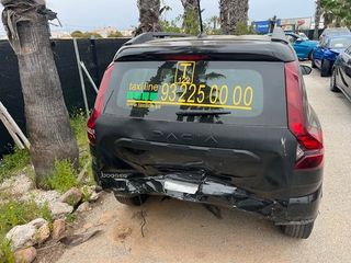 Dacia Jogger 2023 accidentado