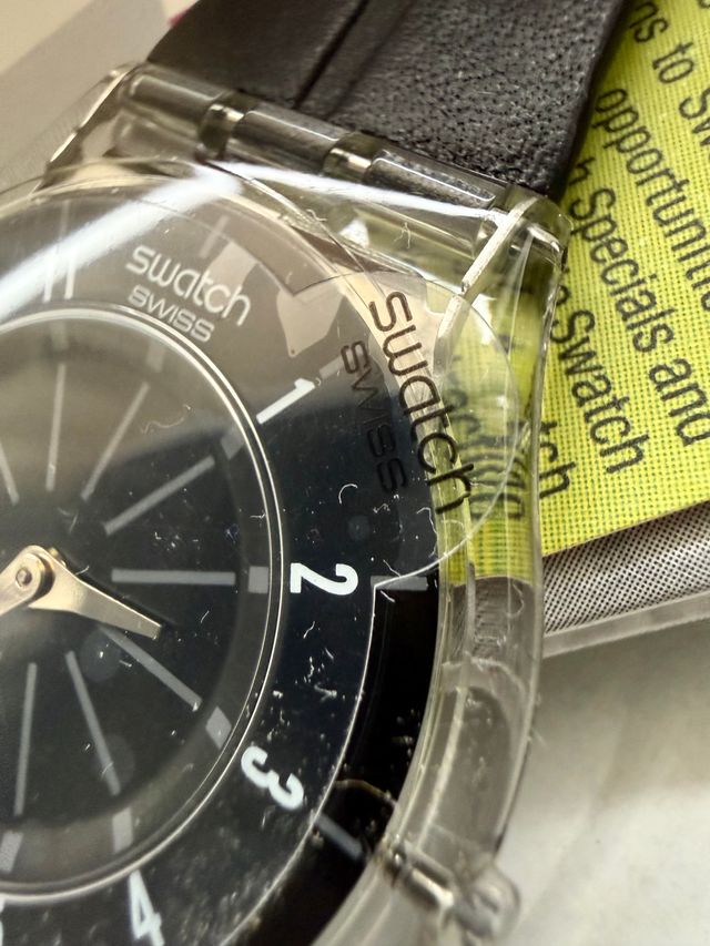 Reloj Swatch SKIN Negro Nuevo