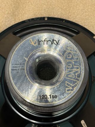 Subwofer , infinity . De alta calidad de 300rms