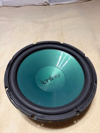 Subwofer , infinity . De alta calidad de 300rms