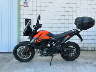 KTM 390 Adventure - Negro/Naranja