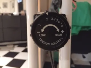 Bicicleta Estática Morada y Blanca.