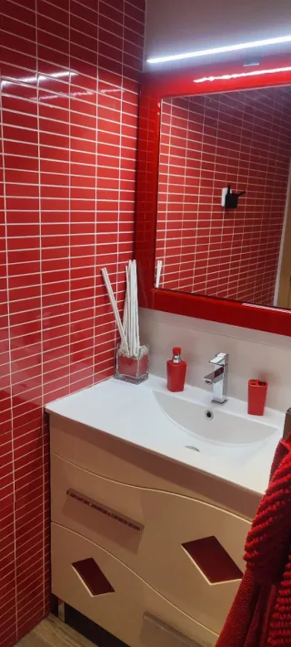 Espejo 80x80 y Mueble Baño 80x84 Rojo