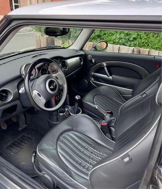 MINI Cooper R50 2006