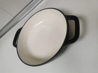 Cazuela Hierro Esmaltada Negra y Blanca