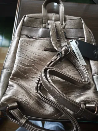 Mochila Dogsbybeluchy dorada con flecos