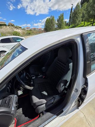 Volkswagen Golf GTI MK5 2006