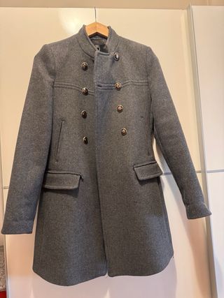 Abrigo Zara gris nuevo