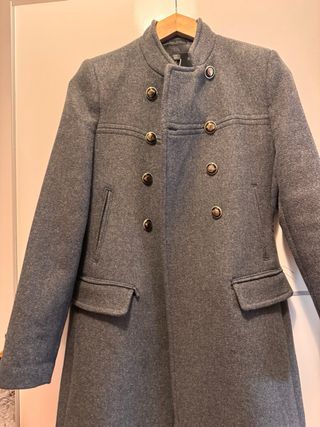 Abrigo Zara gris nuevo