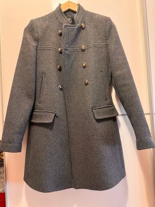 Abrigo Zara gris nuevo