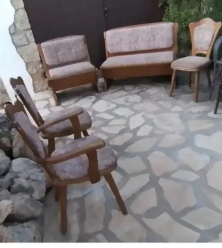 Conjunto de dos bancos de cocina y sillas