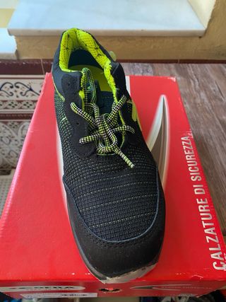 Zapatos de seguridad Cofra Talla 41