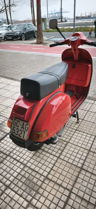 Vespa PX 200 Roja - Restaurada Profesional