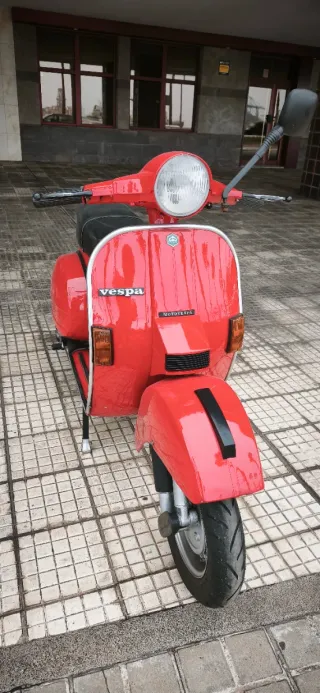Vespa PX 200 Roja - Restaurada Profesional