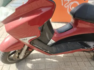 Scooter Piaggio X8 125cc - Piezas o Reparación