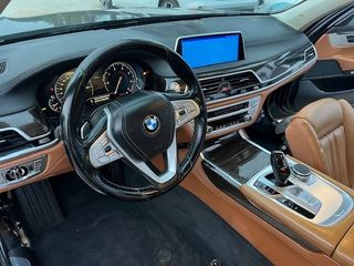 BMW Serie 7 2016 inundado