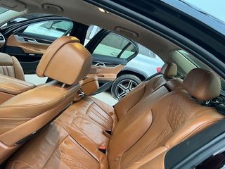 BMW Serie 7 2016 inundado