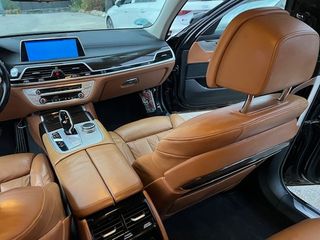 BMW Serie 7 2016 inundado