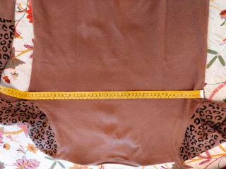 Cardigan leopardato con bottoni