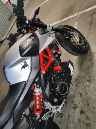Aprilia Shiver 900 Naked