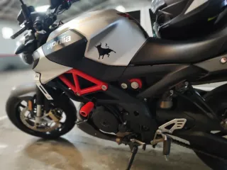 Aprilia Shiver 900 Naked