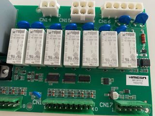Placa electrónica industrial con relés