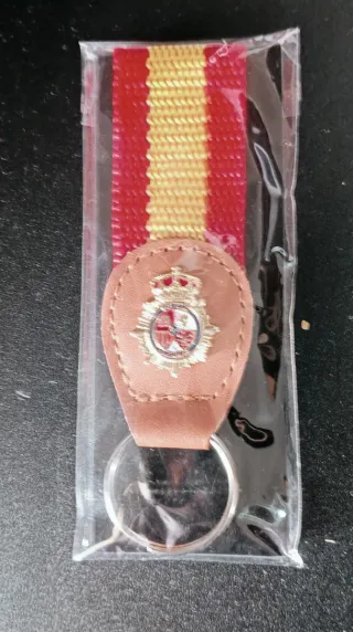 Set Policía Nac.: Llavero, Bolí, Pin Pulsera Polié