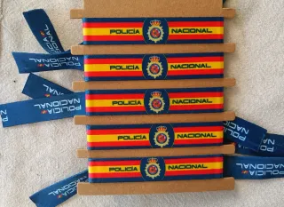 Set Policía Nac.: Llavero, Bolí, Pin Pulsera Polié