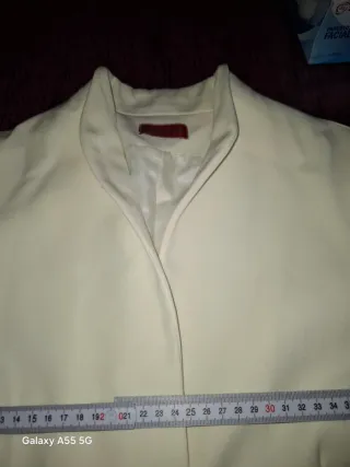Traje de chaqueta beige mujer