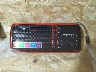 Radio Portátil Oniex con Batería