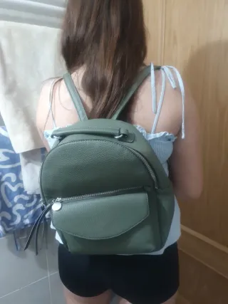 Mochila Verde Stradivarius