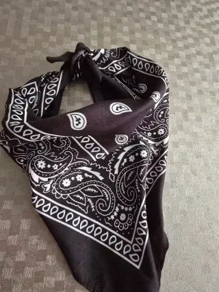 Pañuelo Bandana Negro y Blanco