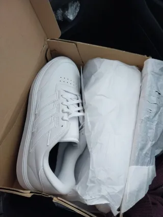 Zapatilla Adidas COURTBLOCK Blanca T44